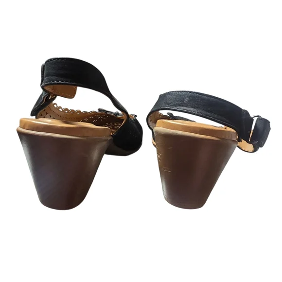 Easy Spirit Size 9.5 Scalloped Edge Black Wedge Sandals - Scuffed Heels No Box - Picture 4 of 9